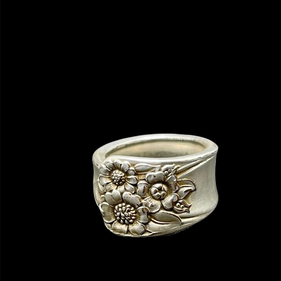 Vintage art nouveau style ring - Picture 2 of 3